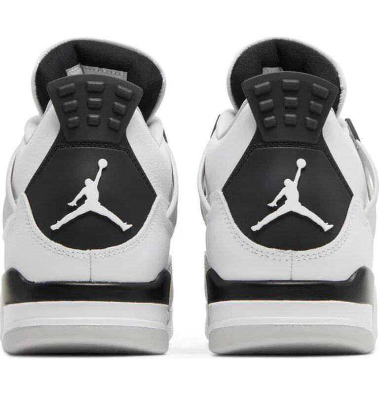 Air Jordan 4 Retro Military Black - KICKS FLOW